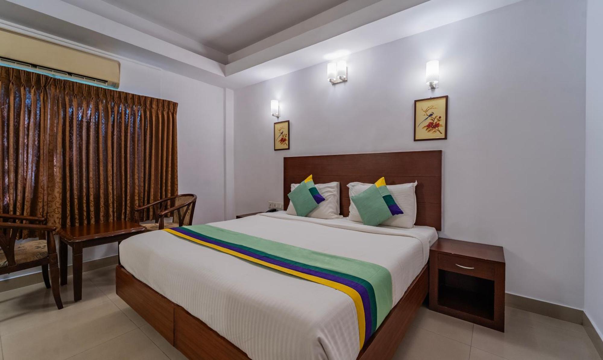 Central Hotel Thrissur Esterno foto