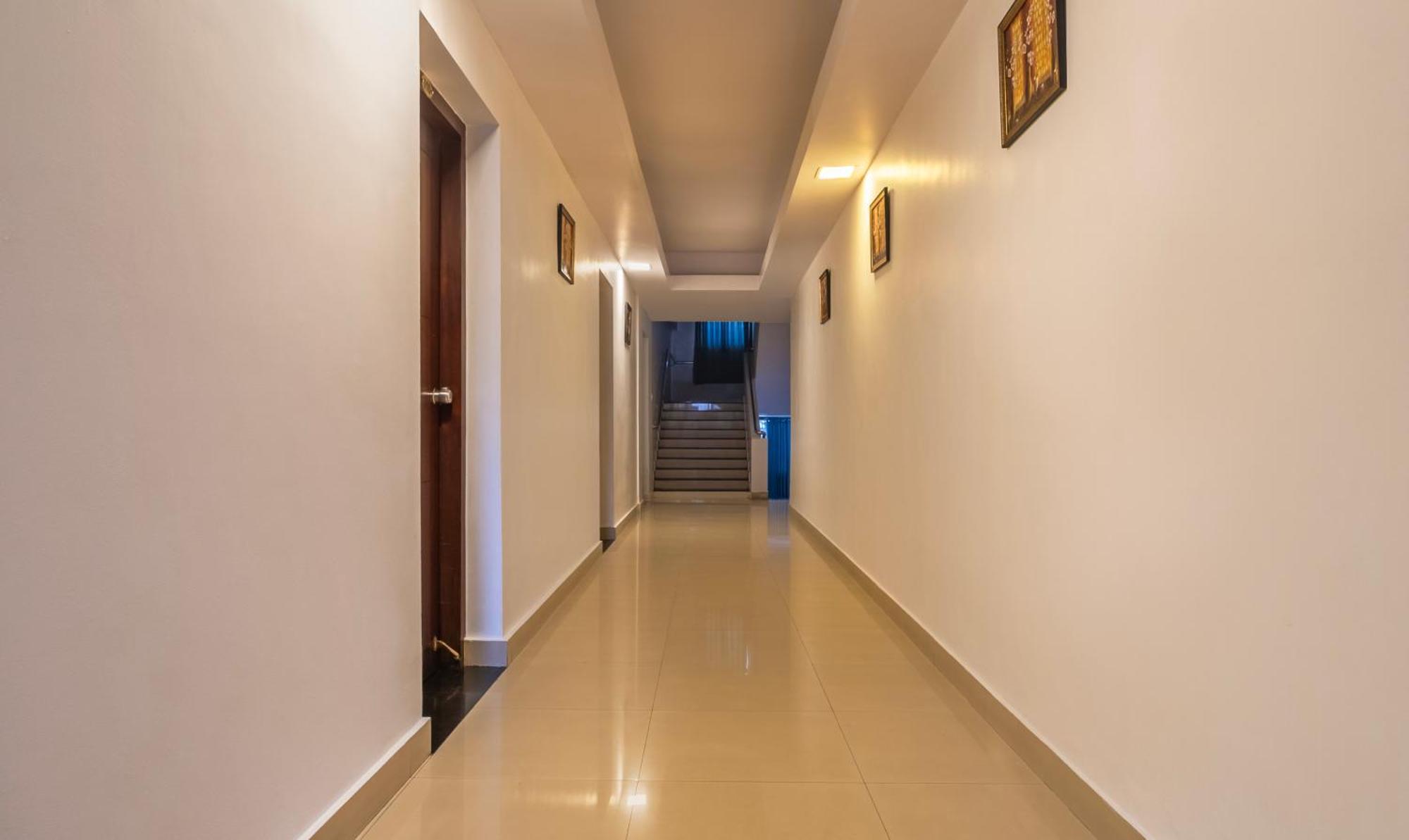 Central Hotel Thrissur Esterno foto