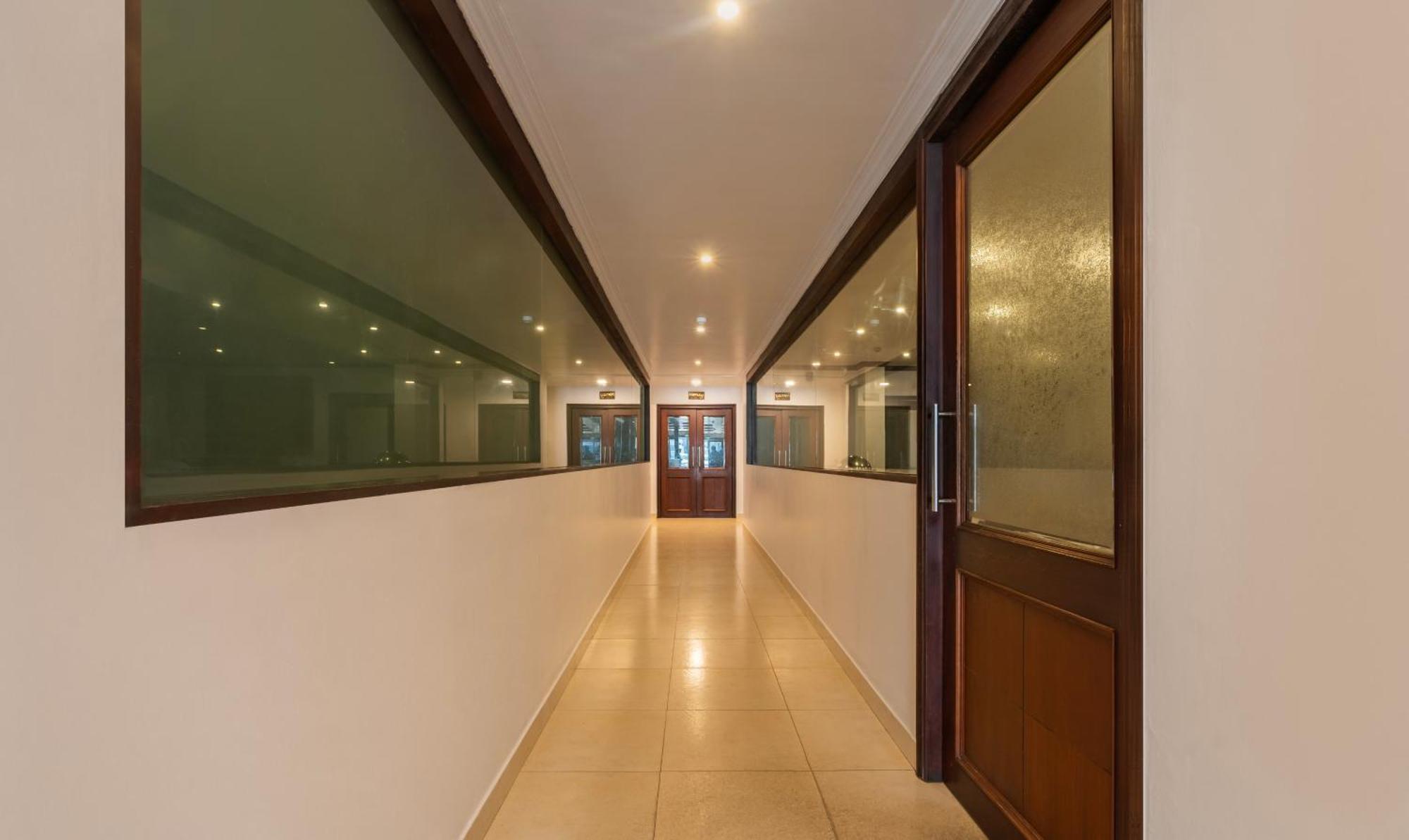 Central Hotel Thrissur Esterno foto